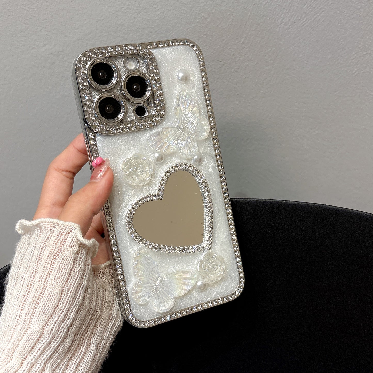 Heart-Shaped Mirror iPhone Case – Diamond and Pearl Butterfly Design with Glossy Finish, Elegant Luxury Case for iPhone 16/15/14/13, Perfect Gift for Her