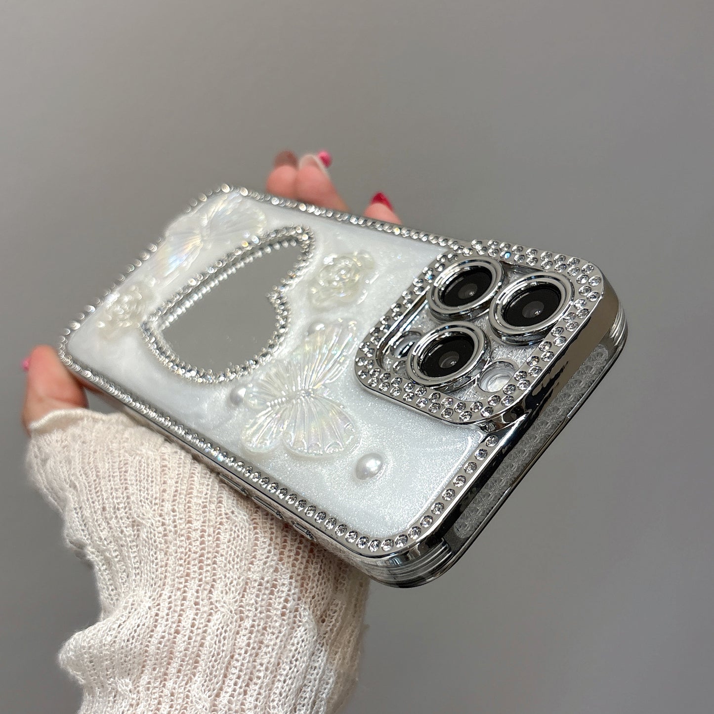 Heart-Shaped Mirror iPhone Case – Diamond and Pearl Butterfly Design with Glossy Finish, Elegant Luxury Case for iPhone 16/15/14/13, Perfect Gift for Her