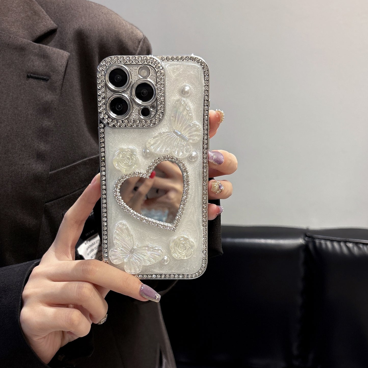 Heart-Shaped Mirror iPhone Case – Diamond and Pearl Butterfly Design with Glossy Finish, Elegant Luxury Case for iPhone 16/15/14/13, Perfect Gift for Her
